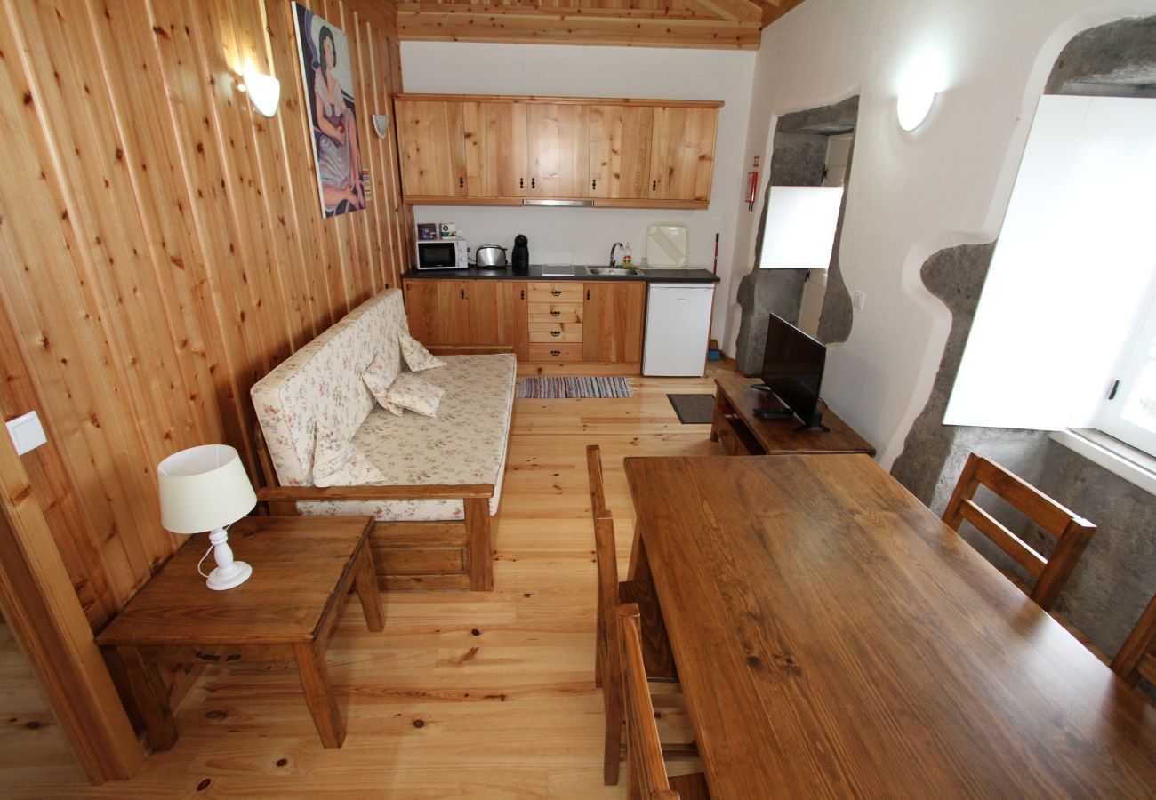 Casa rural em Cinco Ribeiras - Casa Branca do Império Casa rural em Cinco Ribeiras - Casa Branca do Império