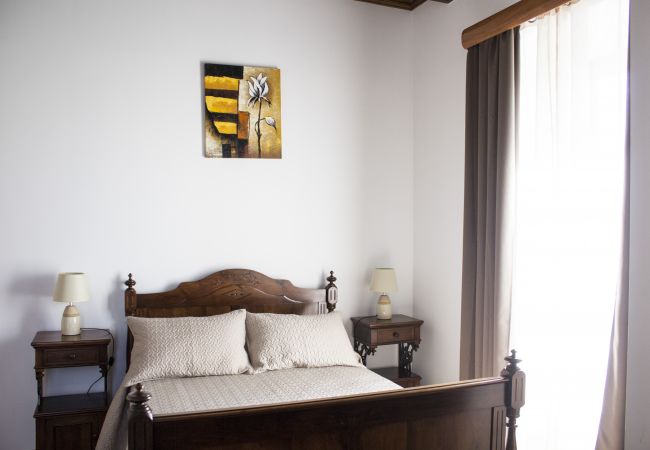 Quarto em Santa Cruz da Graciosa - Casa Lagar de Pedra - Quarto Duplo 1 Quarto em Santa Cruz da Graciosa - Casa Lagar de Pedra - Quarto Duplo 1