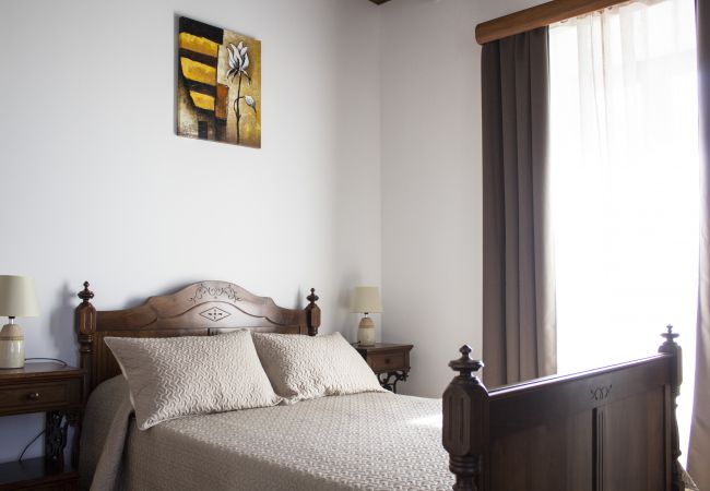 Quarto em Santa Cruz da Graciosa - Casa Lagar de Pedra - Quarto Duplo 1 Quarto em Santa Cruz da Graciosa - Casa Lagar de Pedra - Quarto Duplo 1