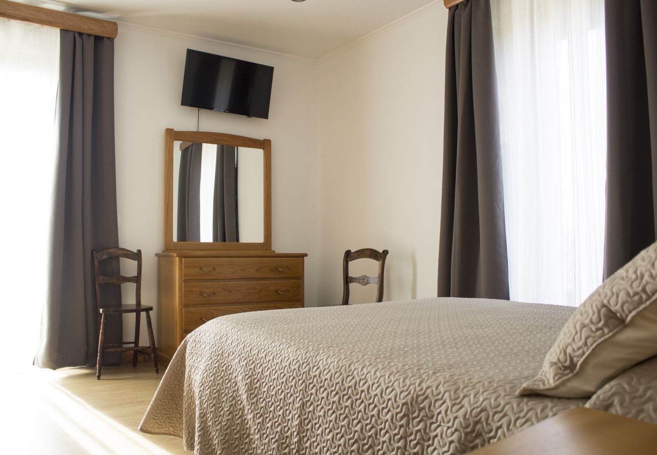 Quarto em Santa Cruz da Graciosa - Casa Lagar de Pedra - Quarto Duplo 1 Quarto em Santa Cruz da Graciosa - Casa Lagar de Pedra - Quarto Duplo 1