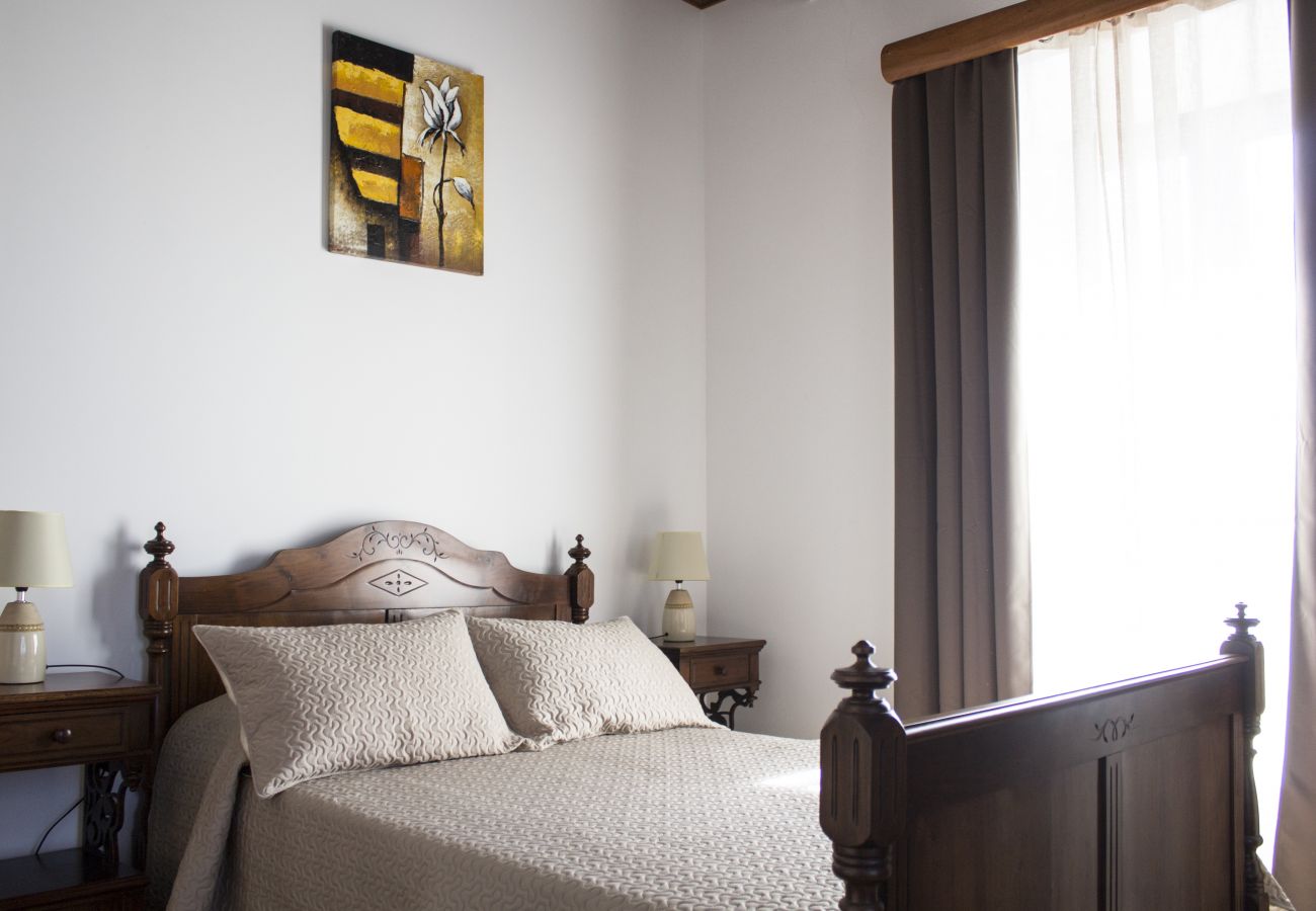 Quarto em Santa Cruz da Graciosa - Casa Lagar de Pedra - Quarto Duplo 1 Quarto em Santa Cruz da Graciosa - Casa Lagar de Pedra - Quarto Duplo 1