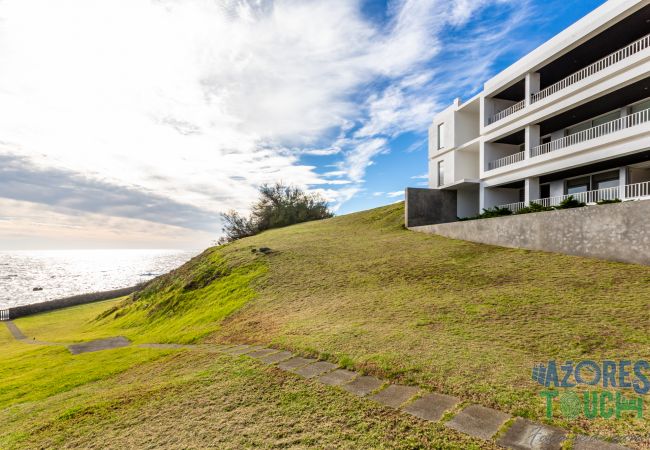 Apartamento em São Mateus da Calheta - Quinta do Mar - Watch The Sun Rise Over The Ocean Apartamento em São Mateus da Calheta - Quinta do Mar - Watch The Sun Rise Over The Ocean