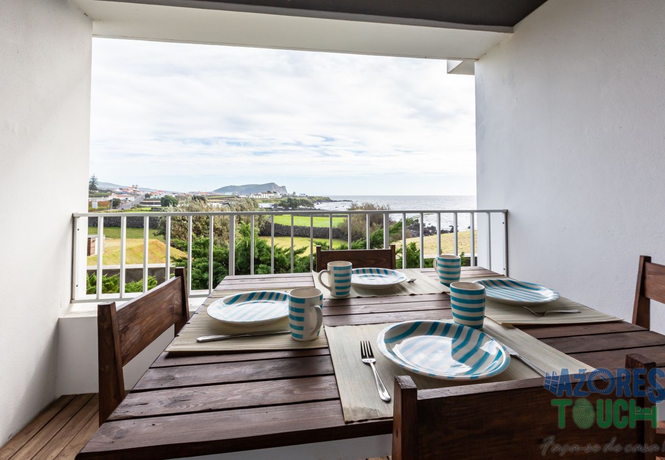 Apartamento em São Mateus da Calheta - Quinta do Mar - Watch The Sun Rise Over The Ocean Apartamento em São Mateus da Calheta - Quinta do Mar - Watch The Sun Rise Over The Ocean