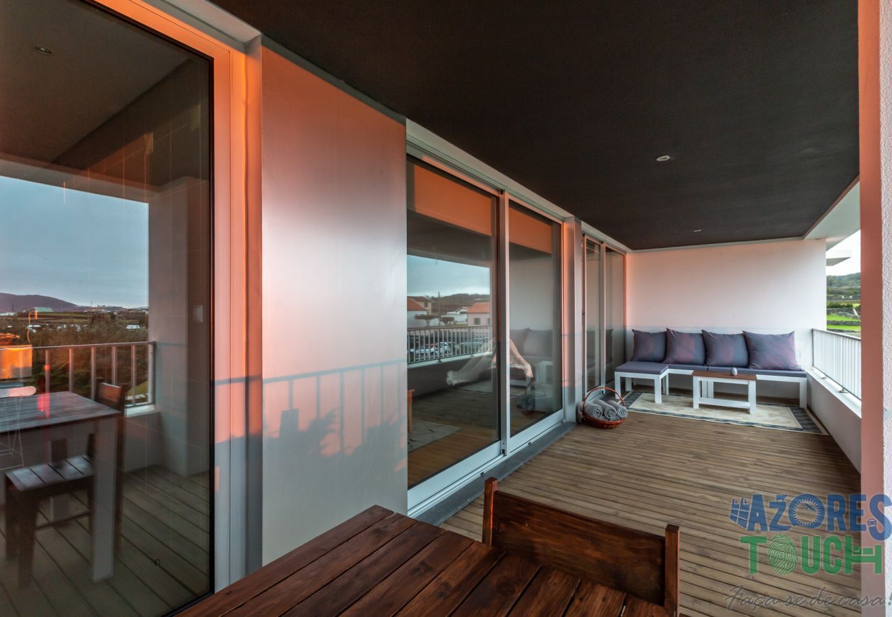 Apartamento em São Mateus da Calheta - Quinta do Mar - Watch The Sun Rise Over The Ocean Apartamento em São Mateus da Calheta - Quinta do Mar - Watch The Sun Rise Over The Ocean