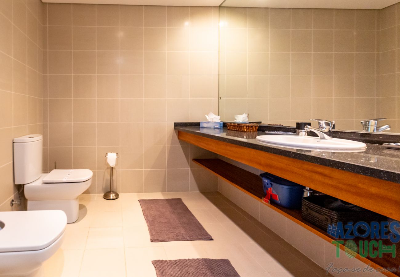 Apartamento em São Mateus da Calheta - Quinta do Mar - Watch The Sun Rise Over The Ocean Apartamento em São Mateus da Calheta - Quinta do Mar - Watch The Sun Rise Over The Ocean