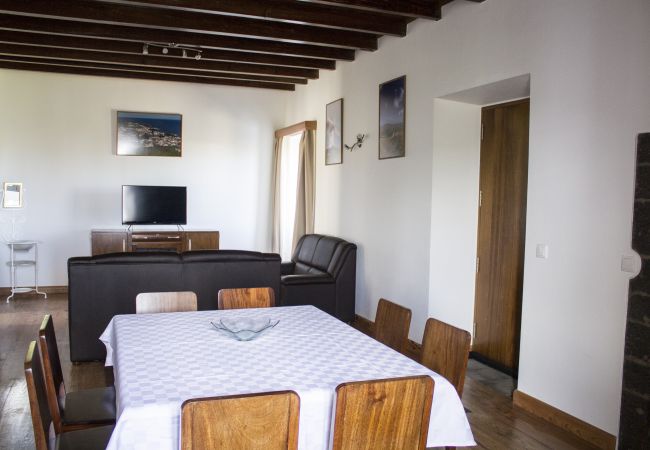 Apartamento em Santa Cruz da Graciosa - Casa Lagar de Pedra T3 Apartamento em Santa Cruz da Graciosa - Casa Lagar de Pedra T3