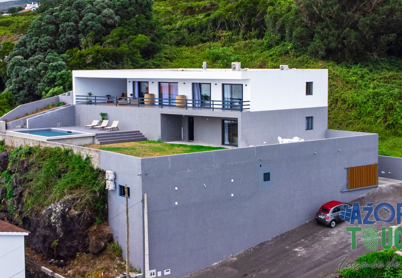 Casa em Feteira - Casa dos Bastos