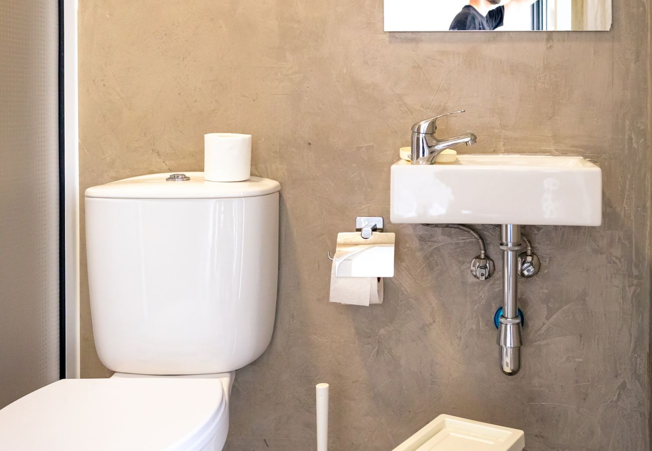 Rent by room in São Mateus da Calheta - Casa dos Calços - Anexo 1 Rent by room in São Mateus da Calheta - Casa dos Calços - Anexo 1