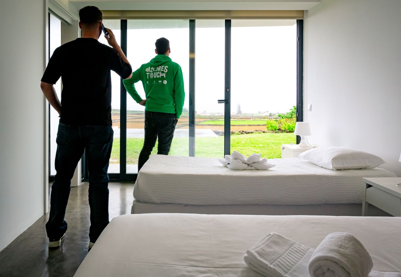 Rent by room in São Mateus da Calheta - Casa dos Calços - Anexo 1 Rent by room in São Mateus da Calheta - Casa dos Calços - Anexo 1