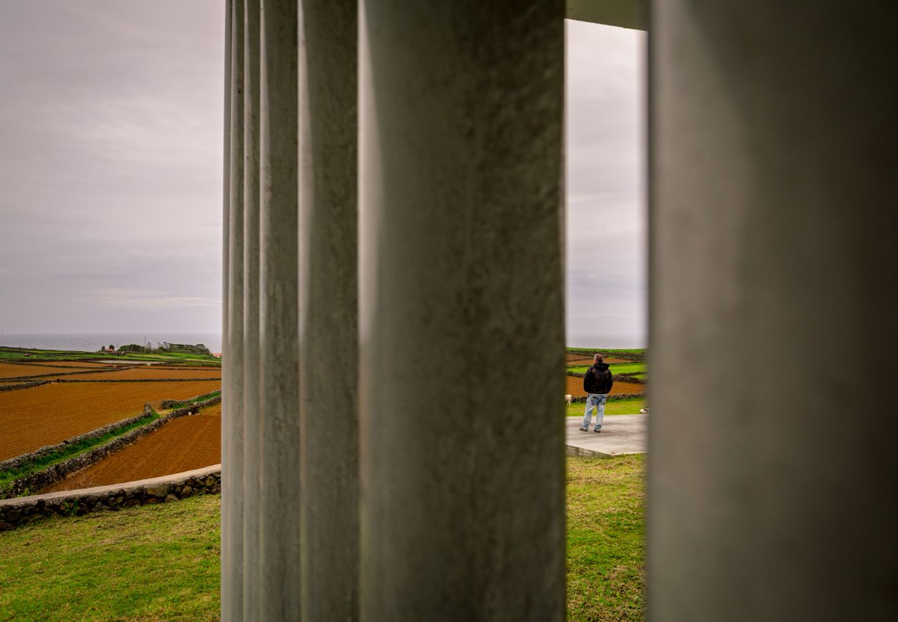 Rent by room in São Mateus da Calheta - Casa dos Calços - Anexo 1 Rent by room in São Mateus da Calheta - Casa dos Calços - Anexo 1