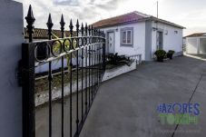 Apartment in Feteira - Sunset Pool House T1