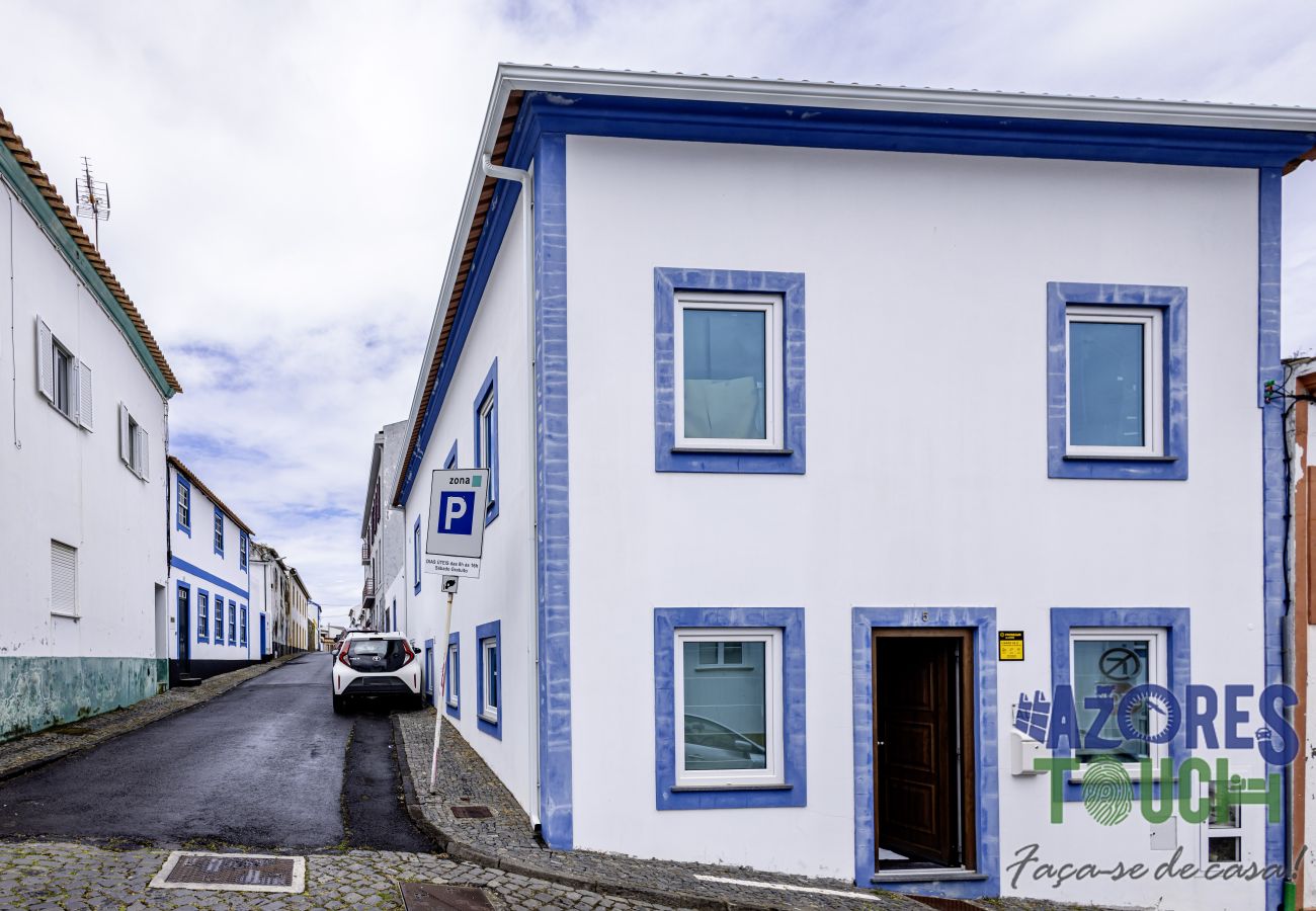 Terraced House in Praia da Vitória - Casa da Misericórdia